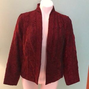 Chico’s size 0 deep red with black hue crinkle effect open lined blazer/jacket